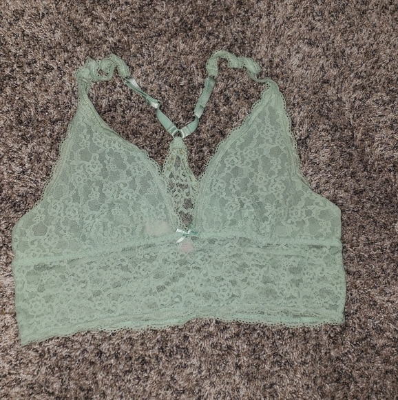Victoria's Secret| Sheer Lace Bralette - Picture 1 of 4